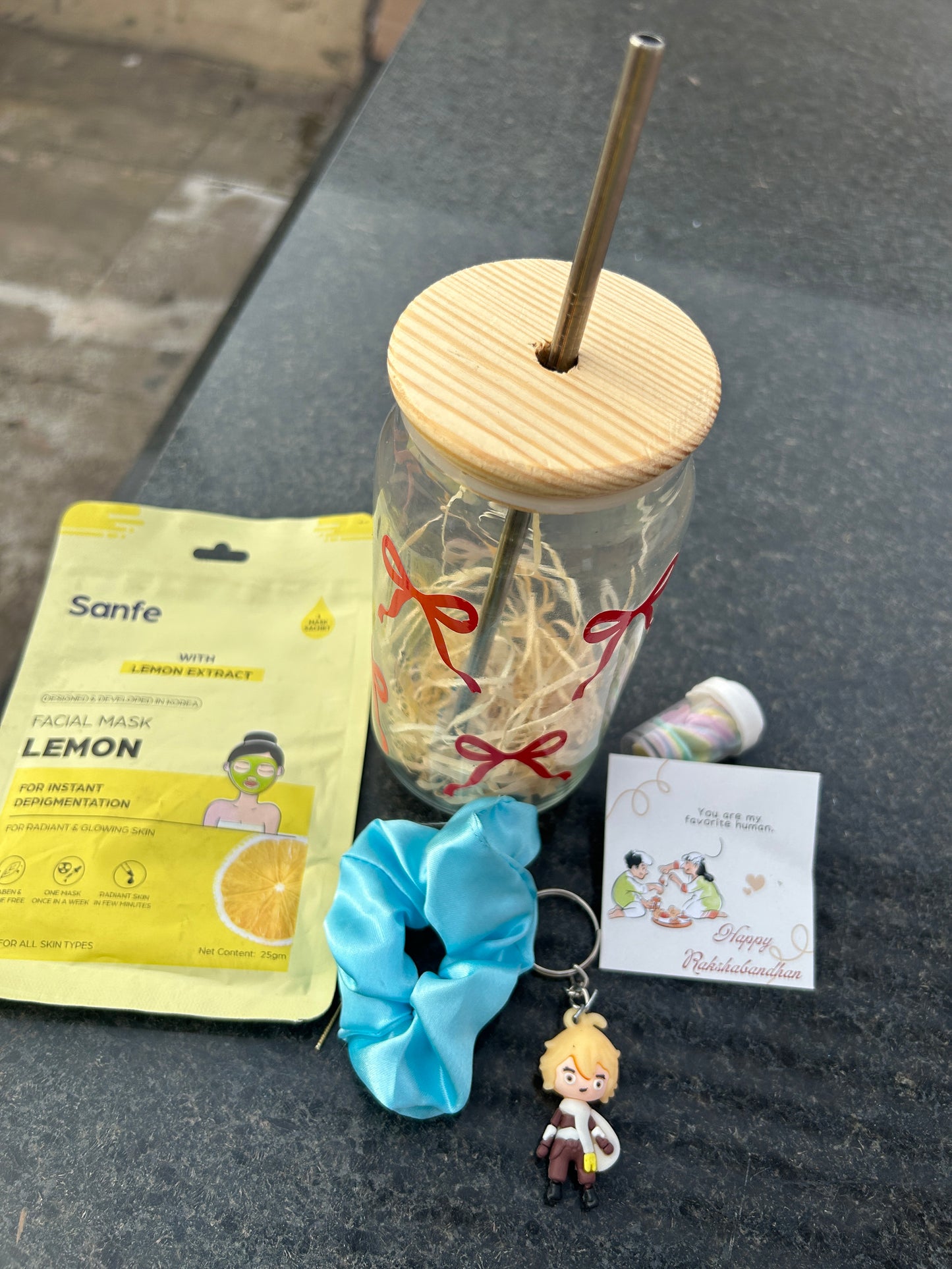 Glass tumbler hamper for Women girls