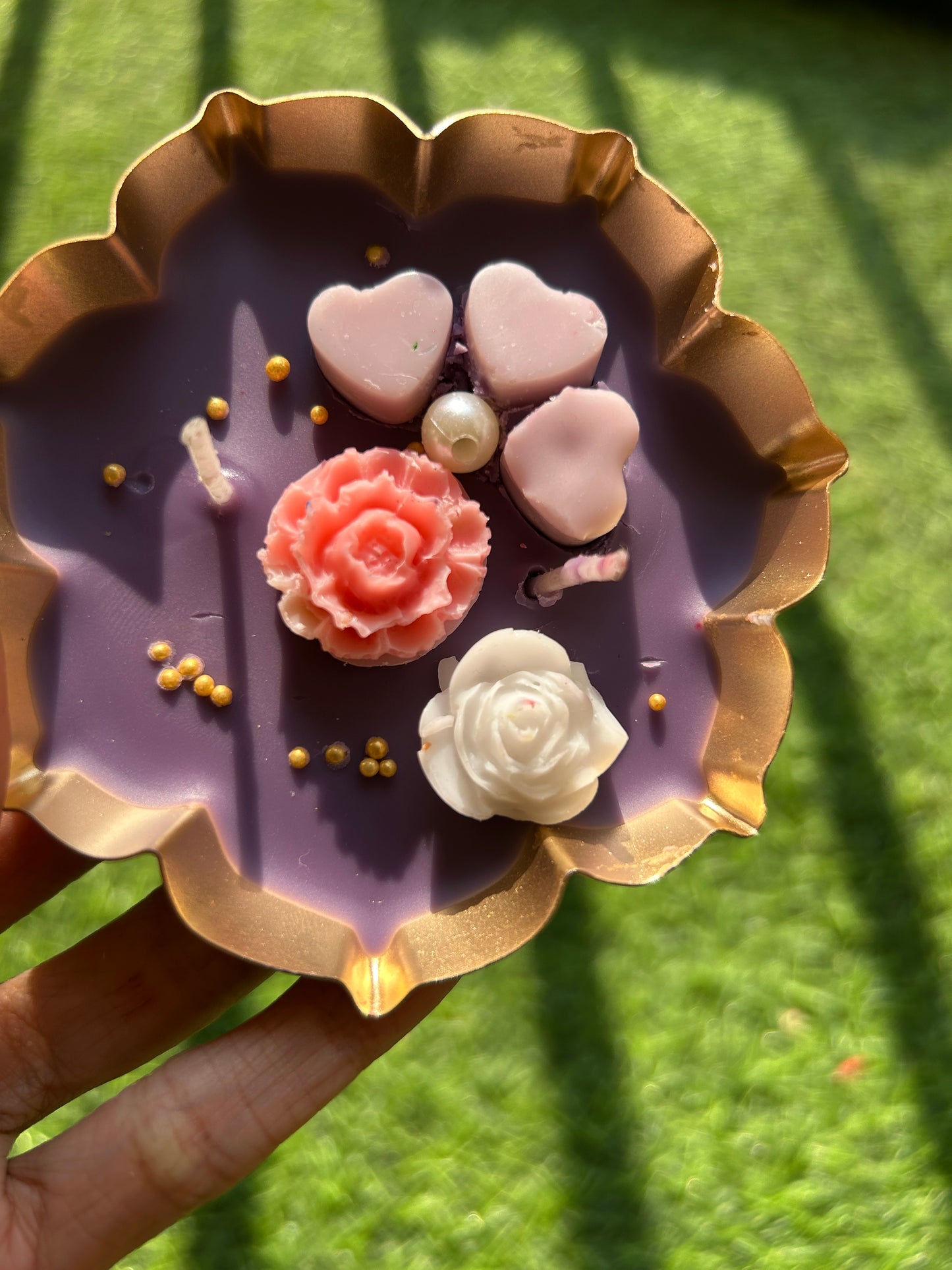 Luxury Floral Urli Candle – Handmade Rose & Heart Decorative Candle