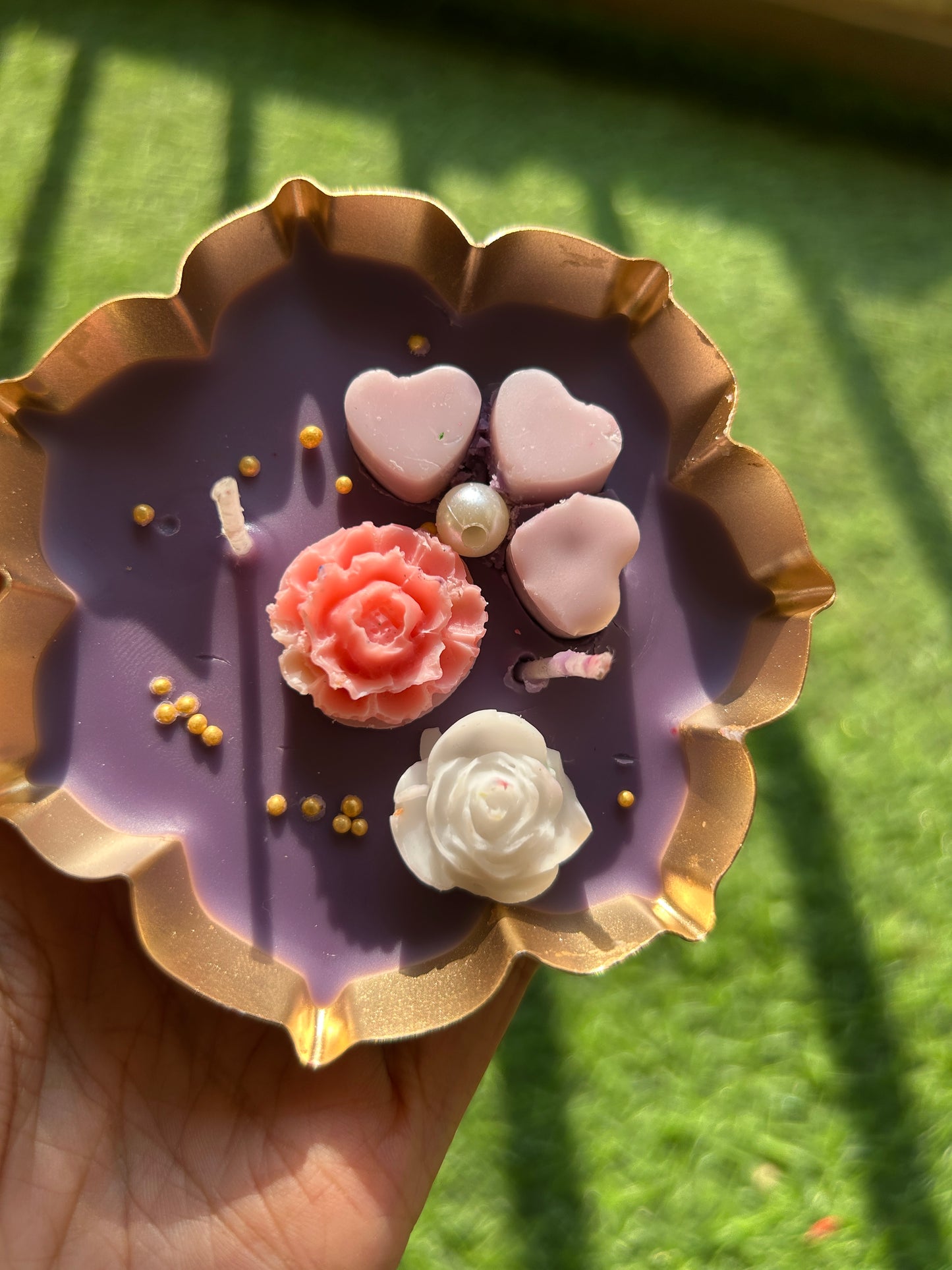 Luxury Floral Urli Candle – Handmade Rose & Heart Decorative Candle