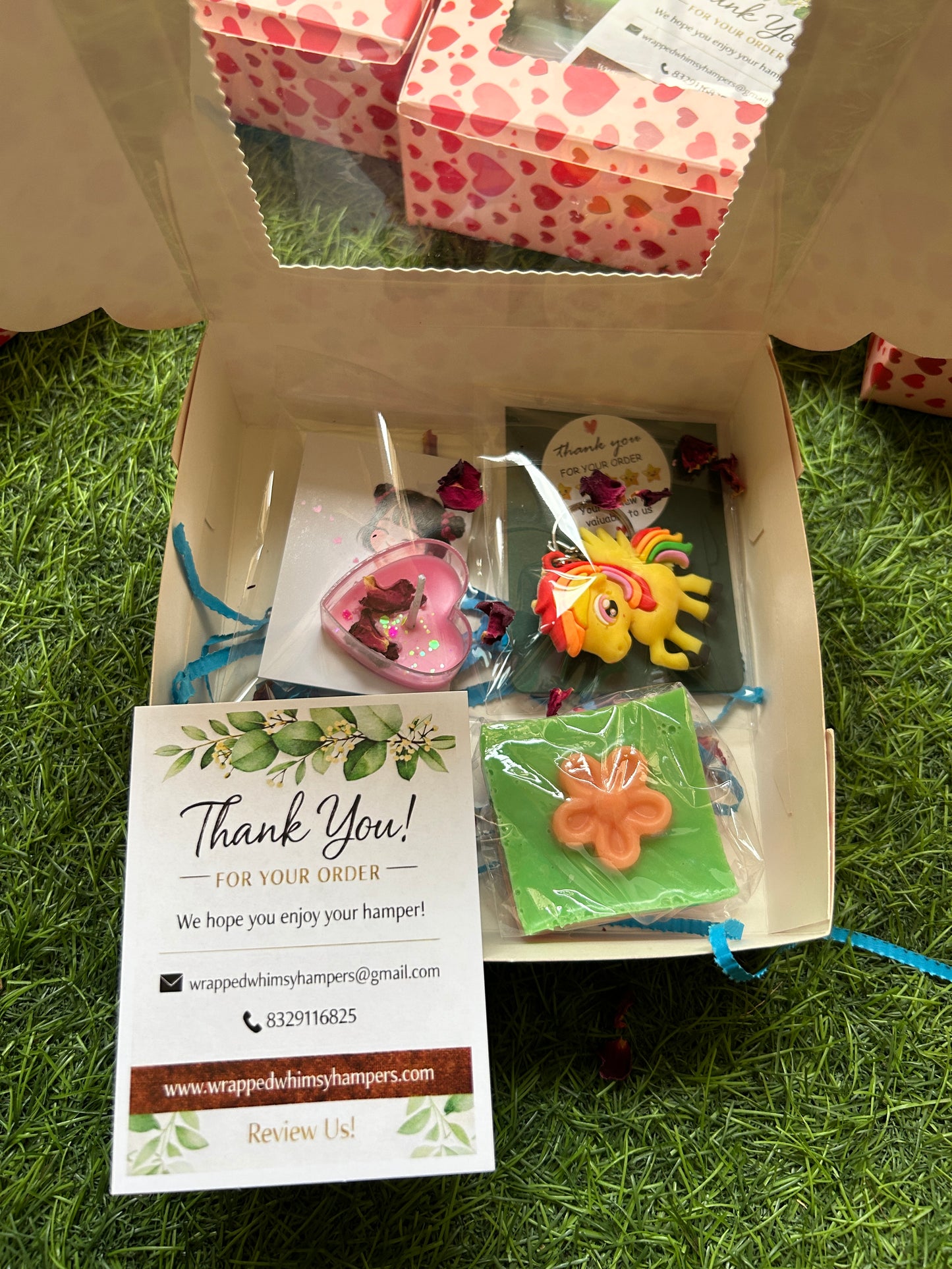 Mini gift hamper for Men and women
