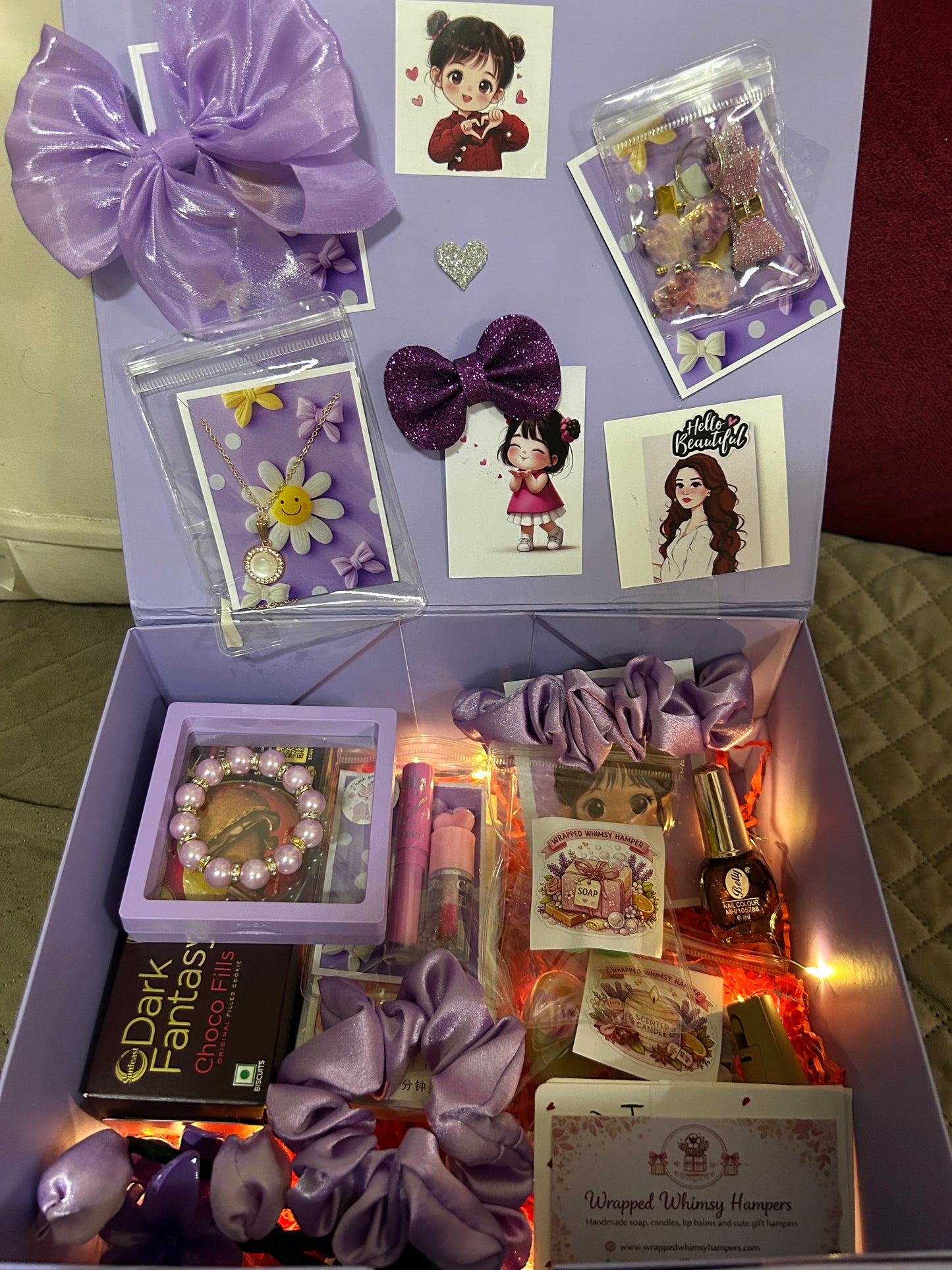 Premium Gift Hamper for Mom & Birthday – 18 Items Surprise Box